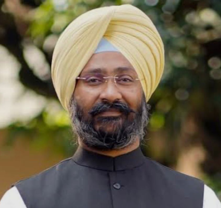 There is no question of going under the leadership of Sukhbir Badal:-Dhindsa.